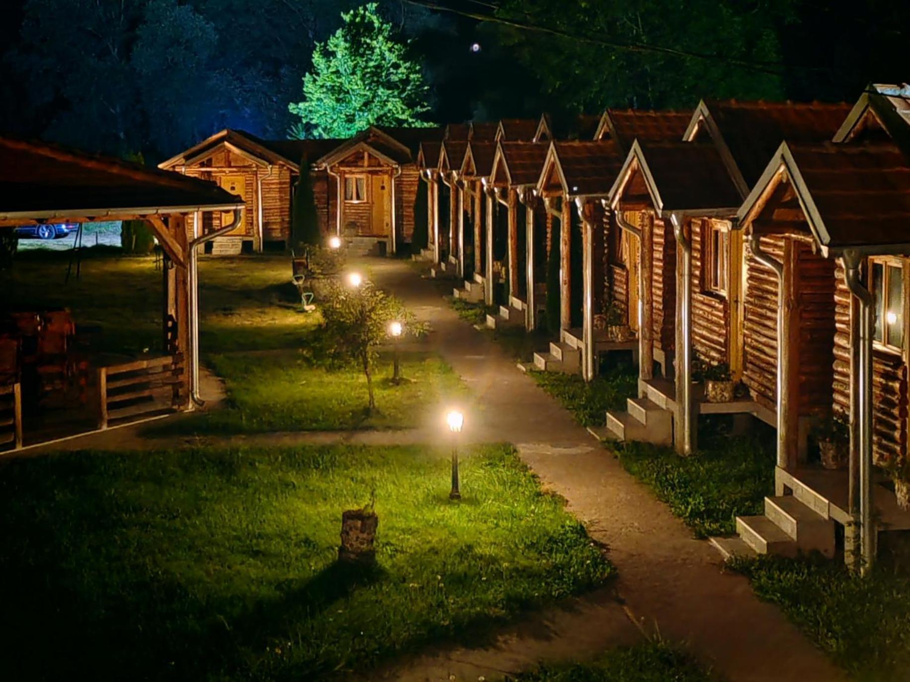 Juzni Vetar Hotel Trnski Odorovci Bagian luar foto