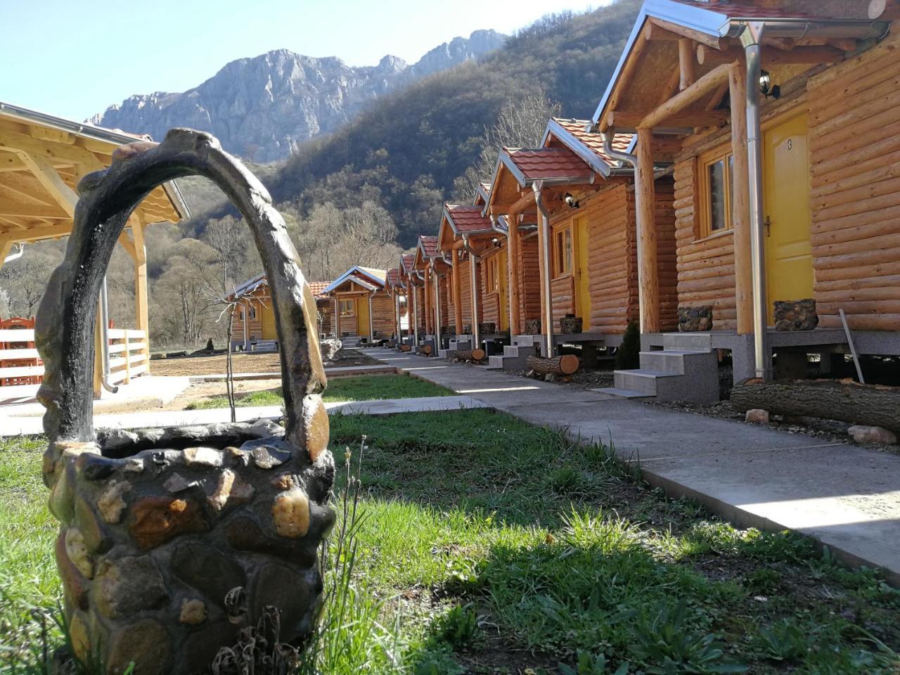 Juzni Vetar Hotel Trnski Odorovci Bagian luar foto