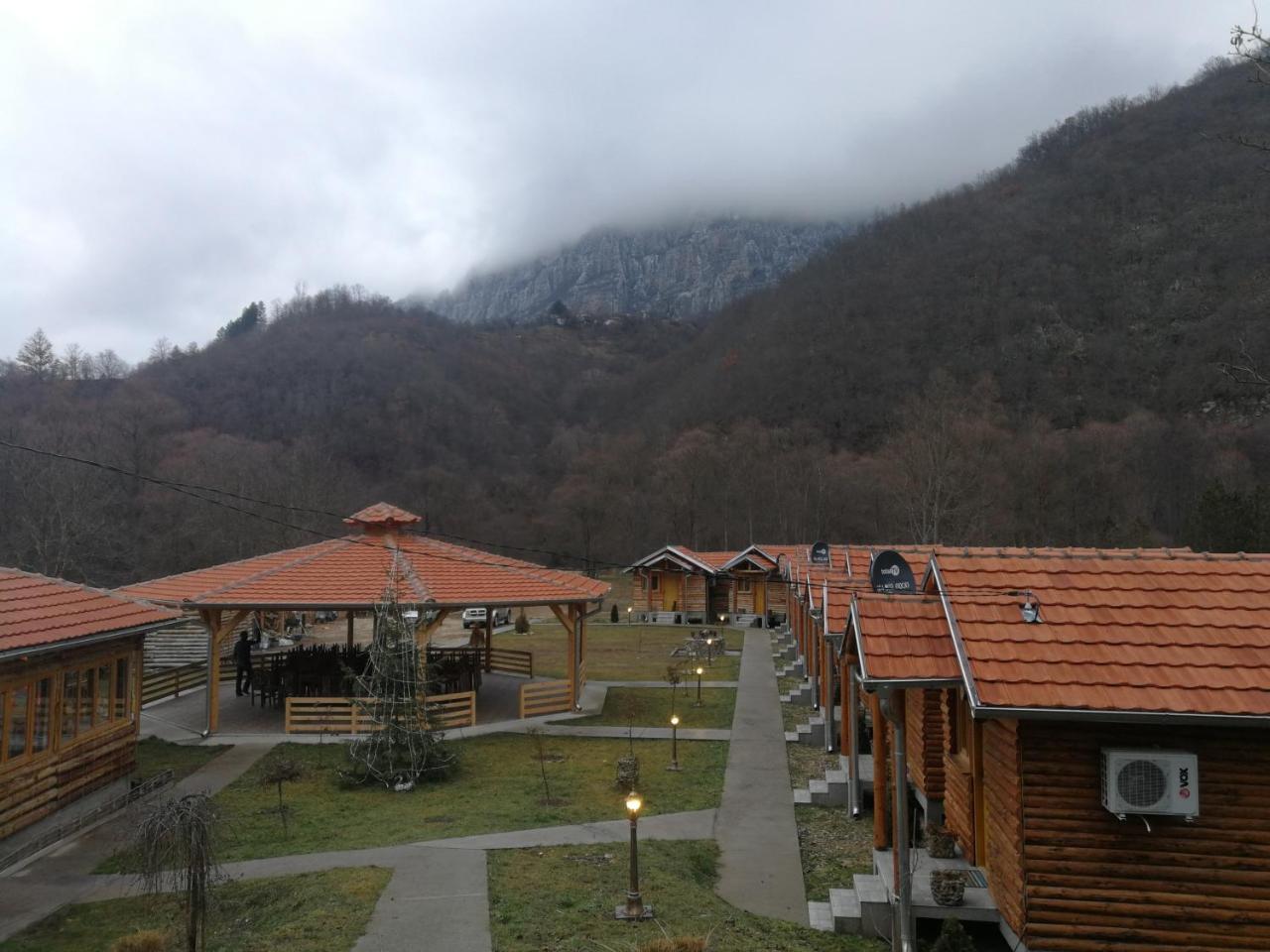 Juzni Vetar Hotel Trnski Odorovci Bagian luar foto