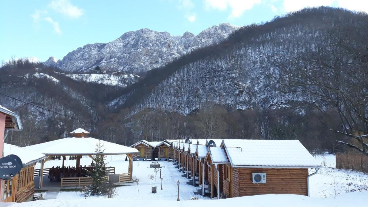 Juzni Vetar Hotel Trnski Odorovci Bagian luar foto