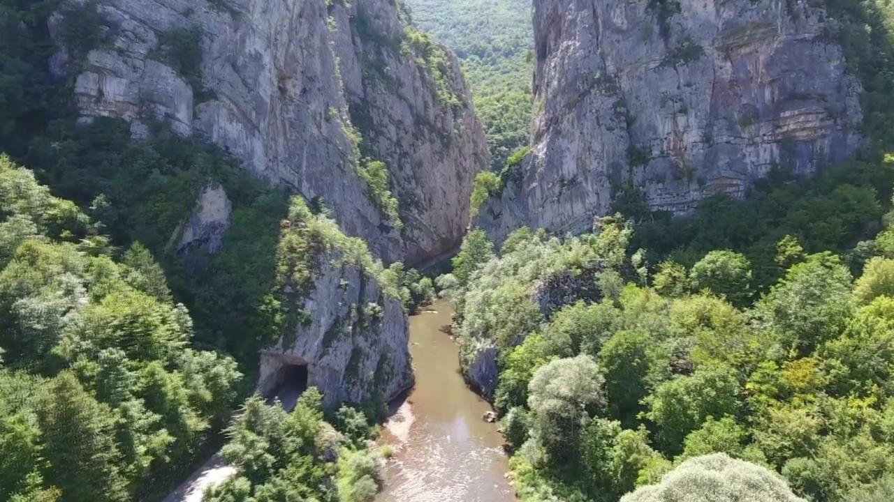 Juzni Vetar Hotel Trnski Odorovci Bagian luar foto